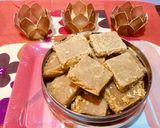 A picture of step 5 of Jaggery Besan Fudge.