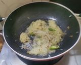साबुदाणा खिचडी (Sabudana Khichdi Recipe In Marathi) रेसिपी स्टेप 3 फोटो 