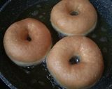 Foto langkah ke 3 dari resep Donat Maizena.