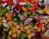 Foto del paso 7 de la receta: Ensalada de garbanzos con langostinos y mejillones