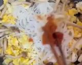 Hình bước làm 4 của món Bún Xào Trứng Nấm Cùng Sốt Sambal Cho Team Yêu Cay 🌶️