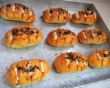 Foto langkah ke 3 dari resep Roti Palung Keju.