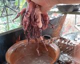 Foto del paso 2 de la receta: Brochetas de pulpo y chorizo argentino asadas 🍢🍡🐙