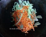 Foto langkah ke 3 dari resep 292. Mie Tek-tek Kuah.