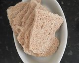 A picture of step 4 of Bread rolls.