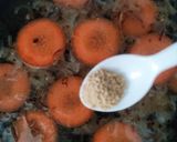 Gambar langkah 5 resipi Tumis Air Lobak Merah Bersama Cendawan Campur Dan Tauhu.