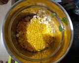 A picture of step 3 of Sandwhich dhokla.