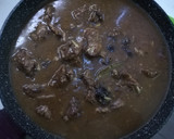 Foto del paso 3 de la receta: Carrilladas al Pedro Ximénez con ciruelas