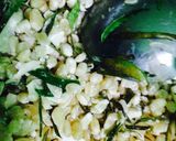 Foto langkah ke 2 dari resep Kacang goreng jeruk.