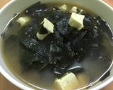 Hình bước làm 4 của món Canh miso rong biển