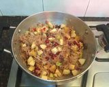 A picture of step 5 of Aromatic Fruits Pulao.