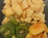 Foto del paso 1 de la receta: Licuado de Manzana, Durazno y Kiwi