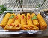Foto langkah ke 10 dari resep Risol ayam suwir pedas.