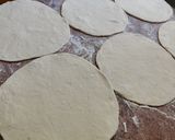 Foto del paso 8 de la receta: Discos de pizzas para tener listos en el freezer