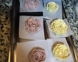 صورة لخطوة 14 من وصفة تورتة جنواز الشوكولاتة بكريمة الزبدة 🎂