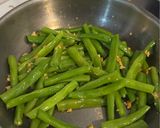 Foto langkah ke 4 dari resep Buncis Bawang Putih.