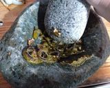 Foto del paso 2 de la receta: Salsa Mexicana al molcajete Jalapeño