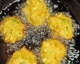 A picture of step 2 of Cabbage pakoda.