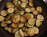 Rakott cukkini recept fázis 3 fotója