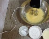 A picture of step 1 of Strawberry Cup Cakes.