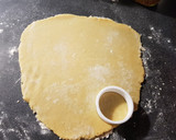 Foto del paso 3 de la receta: Galletitas con jalea de frutillas sin manteca