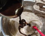 Foto langkah ke 5 dari resep 53. Brownies Kukus Putih Telur.