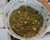 A picture of step 9 of Arroz Verde con Pollo.