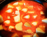 Foto del paso 2 de la receta: Lubina guisada con patatas y gambas