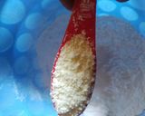A picture of step 2 of Ring doughnut.