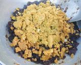 A picture of step 4 of Chikoo Halwa.