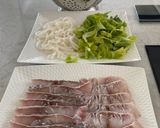 A picture of step 1 of Shabu-shabu Thai hotpot.