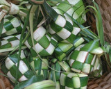 Foto langkah ke 1 dari resep Ketupat Lebaran.