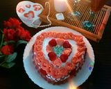 A picture of step 8 of Valentines gift cake.