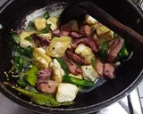 Foto langkah ke 5 dari resep Cumi asin tahu cabai hijau.