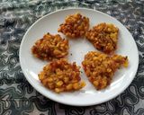 Foto langkah ke 4 dari resep Bakwan Jagung Lezatoss.