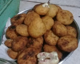 Foto del paso 5 de la receta: Bombas de papas rellenas con queso y salchichas de Viena