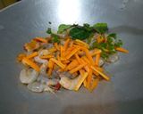 Foto langkah ke 4 dari resep Udang Bumbu Pedas Manis.