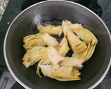 Foto del paso 2 de la receta: Patatas guisadas en una salsa de bacalao de aprovechamiento, espectacular