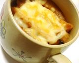 A picture of step 8 of Easy Onion Gratin Soup with Bread Crusts.