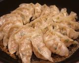 A picture of step 8 of [Juicy Vegetable Gyoza].