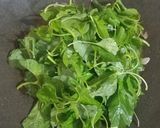 Foto langkah ke 3 dari resep Tumis Bayam Tahu Wortel.