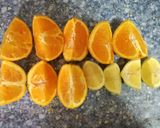 Foto del paso 2 de la receta: Naranjada con limón y hierbabuena 🍊🍋🌿