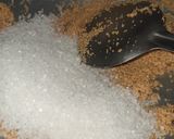 A picture of step 4 of Halwa Poori.