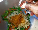 টমাটো র‍্যাপ ম্যাগি রোল(tomato wrap maggi roll recipe in Bengali) রেসিপির ধাপ 3 ছবি