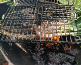 Foto del paso 2 de la receta: Calçots a la brasa 🔥🔥🔥 🟨🟥🟨🟥🟨🟥🟨🟥🟨