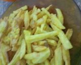 A picture of step 3 of Fries pakory.