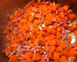Kelkáposzta leves virslivel recept fázis 2 fotója
