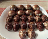 Foto del paso 8 de la receta: Bombones rellenos de ganache con cereza🍒