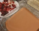 Foto del paso 4 de la receta: Postre de Vainillas con chocolate, crema y frutas