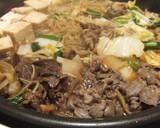 A picture of step 2 of Easy Kansai-Style Sukiyaki & Udon Sukiyaki.